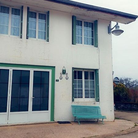 Maison Confortable Avec Vue Sur La Montagne A Charix Luaran gambar